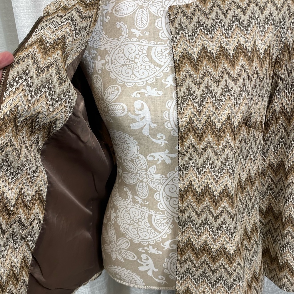 Alfred Dunner Chevron Blazer Jacket Women’s 14 Gold Metallic Accents - Picture 5 of 5